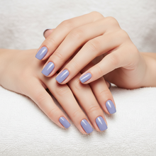 Charger l'image dans la galerie, Vernis à Ongles BLEU LAYETTE AVRIL – Bleu Ciel Délicat & Doux, 82% Biosourcé, Végan & Fabriqué en France – 7ml