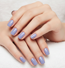 Load image into Gallery viewer, Vernis à Ongles BLEU LAYETTE AVRIL – Bleu Ciel Délicat & Doux, 82% Biosourcé, Végan & Fabriqué en France – 7ml