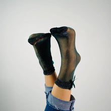 Charger l'image dans la galerie, Socquettes fines - chaussettes paillettes avec noeud satin