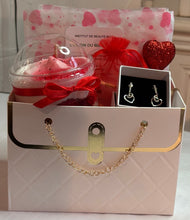 Charger l'image dans la galerie, Box Saint-Valentin Premium - Bougie & Bijou Cristaux d'Autriche