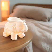 Lade das Bild in den Galerie-Viewer, Brûle-Parfum éléphant TANDOR - Céramique blanche - Zen'Arôme