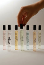 Lade das Bild in den Galerie-Viewer, Grapefruit & Basil Eau de Parfum – 10 ml – DIE ESSENZ DER PROVENCE-NOTEN