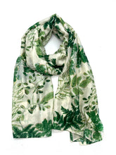 Charger l'image dans la galerie, Foulard motif végétal avec dorure