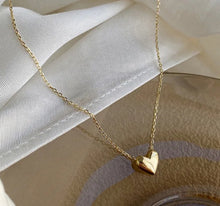 Lade das Bild in den Galerie-Viewer, MARA Chirurgenstahl & Onyx Ring - ACCESSORI