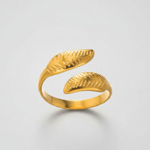 Load image into Gallery viewer, Bague Feuilles ALMA – Double Feuille Plaquée Or | Anneau Réglable