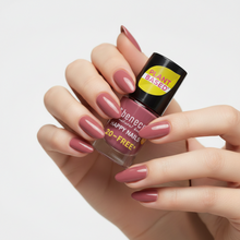 Lade das Bild in den Galerie-Viewer, SWEET PLUM Nagellack - 5ml - BENECOS