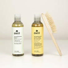 Lade das Bild in den Galerie-Viewer, Bambus-Haarbürste - APRIL