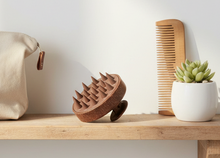 Load image into Gallery viewer, Brosse Massante Cuir Chevelu Coco Brush – Fibres de Coco & Silicone | Oxalia
