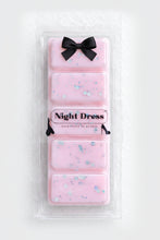 Load image into Gallery viewer, Fondant de Cire Végétale « Night Dress » – 50 g | Savonnerie de Bormes