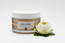 Charger l'image dans la galerie, Gommage Corps Grains d'Archipel – Lotus, Hibiscus & Beurre de Mangue – 200ml – Oxalia