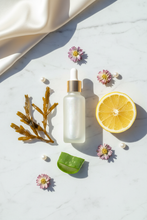 Charger l'image dans la galerie, Sérum Anti-Taches Éclat Absolu Oxalia – algue brune, vitamine C & aloé vera – 30ml