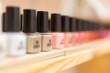 Charger l'image dans la galerie, Vernis à ongles soin nourrissant et protecteur - 7ml - AVRIL