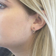 Charger l'image dans la galerie, Boucles d'oreilles SPIRAL – Or Rose 18k &amp; Cristal Autrichien | MYC Paris
