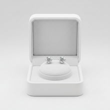 Load image into Gallery viewer, Boucles d'Oreilles SOLITAIRE – Argent &amp; Cristal d'Autriche | MYC Paris
