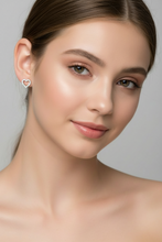 Load image into Gallery viewer, Boucles d'oreilles LOVETT – Argent &amp; Cristal Autrichien | MYC Paris
