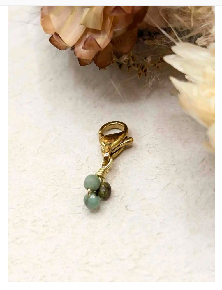 Charm's en Pierres et en acier chirurgical - ACCESSORI