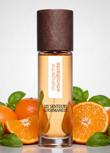 Charger l'image dans la galerie, Eau de Parfum MANDARINE ENVOÛTANTE – Mandarine, Basilic &amp; Bois Sec – 90% Naturel – 15ml – LES SENTEURS GOURMANDES
