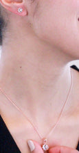 Lade das Bild in den Galerie-Viewer, Parure LILY - Or rosé &amp; Cristal
