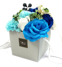 Charger l'image dans la galerie, Bouquet de Fleurs de Savon Mariage Bleu – Fait Main 200g
