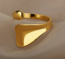 Charger l'image dans la galerie, Bague feuille ROSE plaquée Or - ACCESSORI
