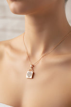 Load image into Gallery viewer, Collier pendentif LOCK HEART - Or rosé &amp; Cristal
