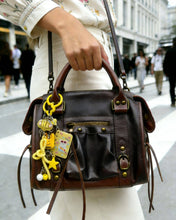 Charger l'image dans la galerie, Porte-Clé Grigri Motif Happy Jaune - Accessoire Bonne Humeur
