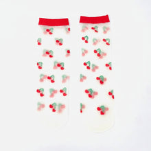 Charger l'image dans la galerie, Clémence - Chaussettes fantaisie femme fruits - CERISES
