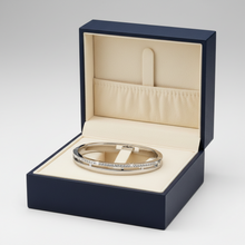 Load image into Gallery viewer, Bracelet ELEGANT - Argenté &amp; Cristal
