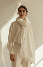 Load image into Gallery viewer, Foulard en gaze de coton uni
