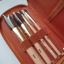 Charger l&#39;image dans la galerie, JOZZ Beauty -Set 4 mini pinceaux ON THE GO - pochette dorée - COLLECTION SUNSET HOUR
