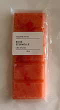 Load image into Gallery viewer, Tablettte de  cire parfumée - 40g - Madame Musc
